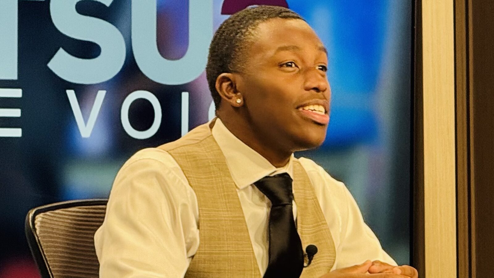 Jerry Ledoux III Anchors KTSU2 News