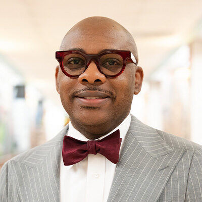 Dr. Juan Alexander