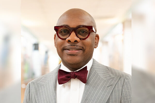 Dr. Juan Alexander